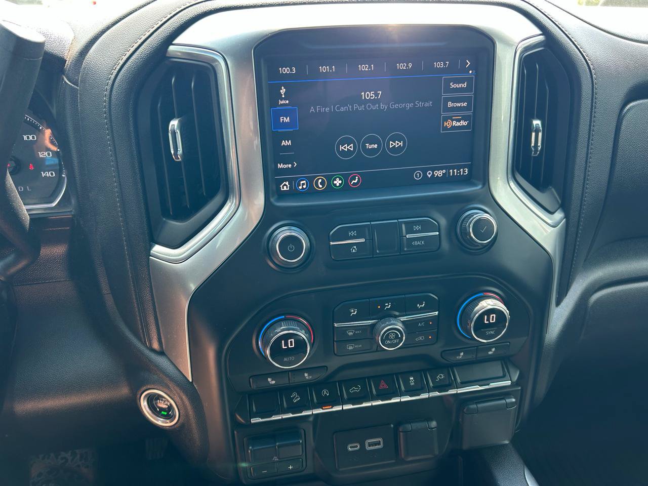 Used 2020 Chevrolet Silverado 1500 RST AWD/4WD image 4