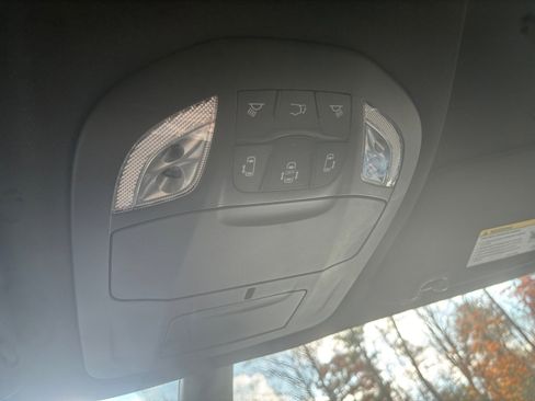 New 2026 Chrysler Pacifica Select image 29