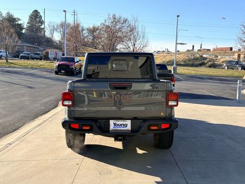 Used 2023 Jeep Gladiator Mojave w/ Cold Weather Group image 5