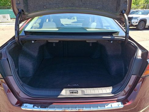 Certified 2023 Nissan Altima 2.5 SV FWD image 29