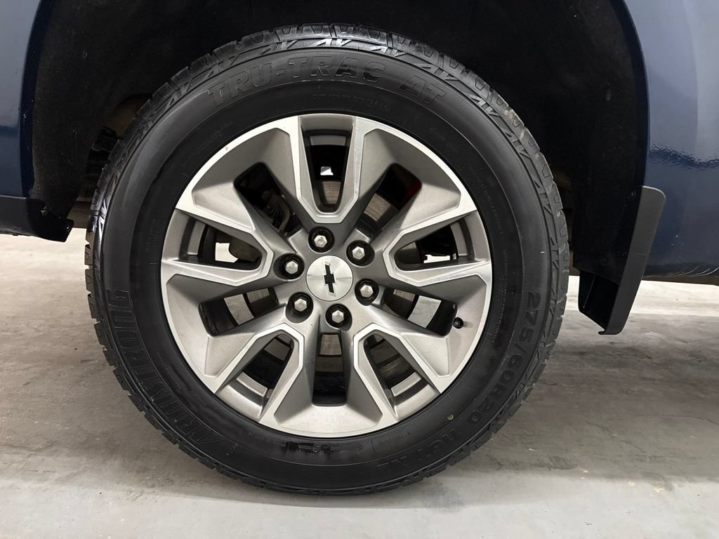 Used 2019 Chevrolet Silverado 1500 RST AWD/4WD image 42