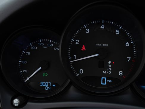 Certified 2025 Porsche Macan image 24