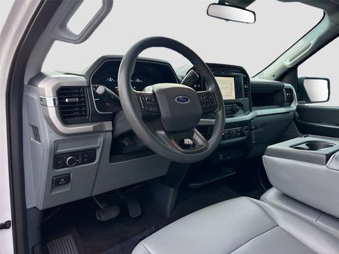 Used 2022 Ford F150 XL w/ Equipment Group 101A High RWD image 10