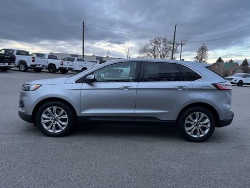 Used 2024 Ford Edge Titanium image 8