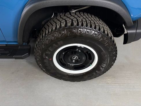 Used 2024 Ford Bronco Heritage Edition AWD/4WD image 10
