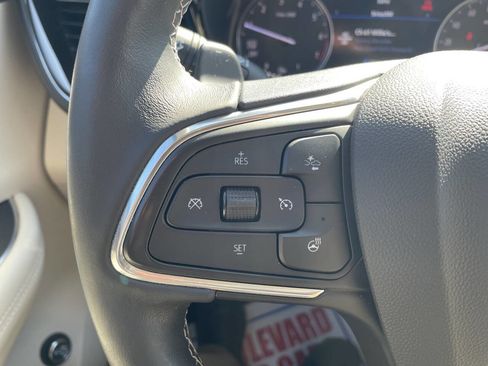 Used 2023 Buick Envision Avenir AWD/4WD image 19