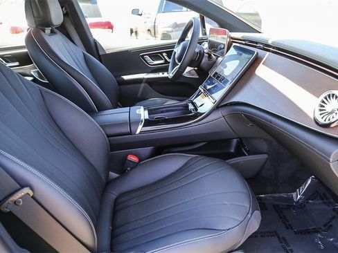 Used 2023 Mercedes-Benz EQE 500 4MATIC Sedan image 17