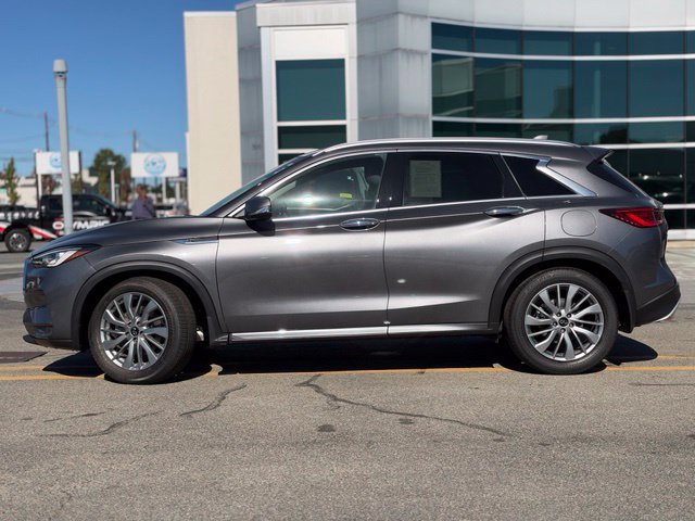 Used 2025 INFINITI QX50 Luxe AWD/4WD image 3