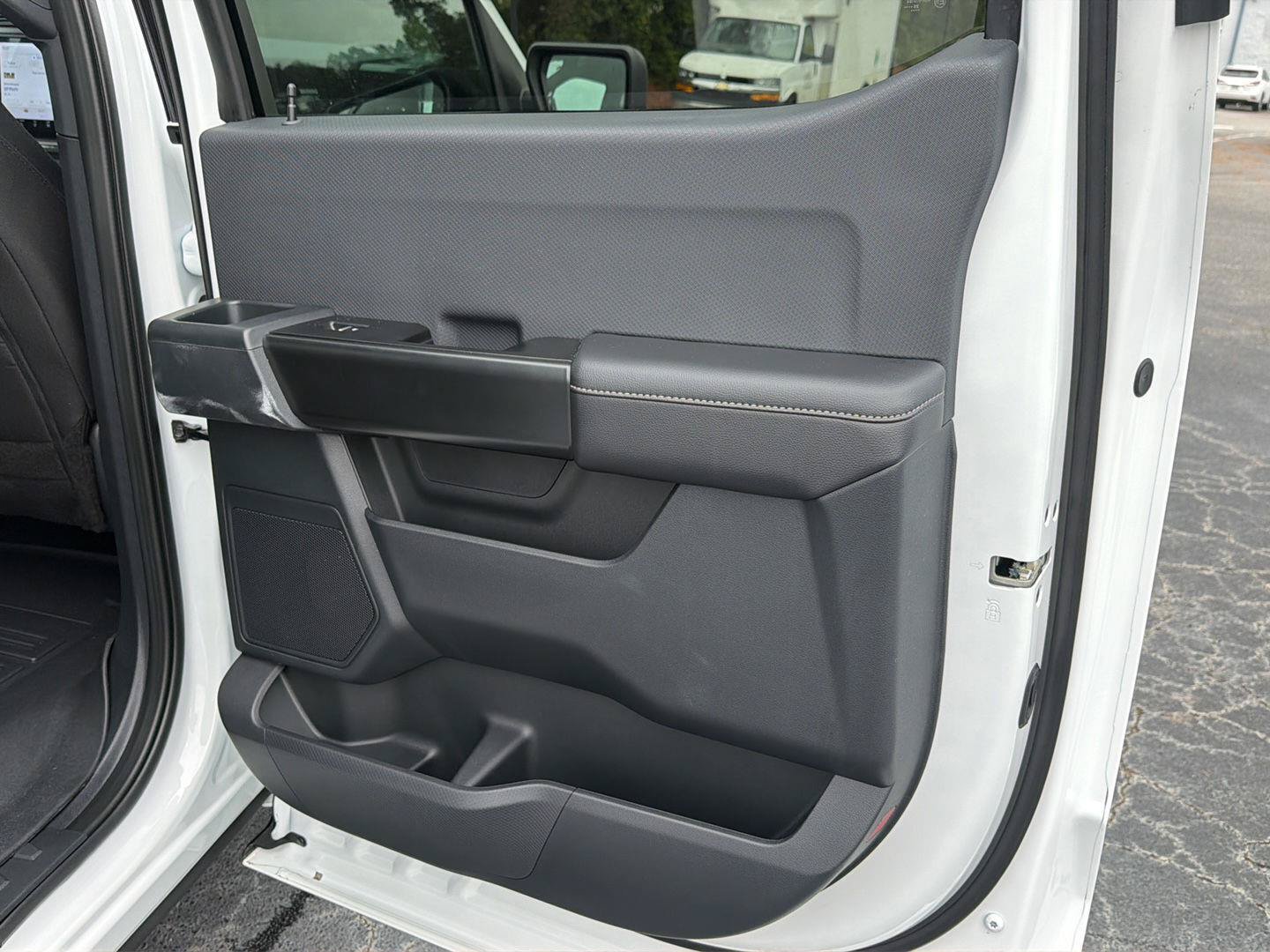 Used 2025 Ford F150 STX w/ Equipment Group 200A RWD image 15