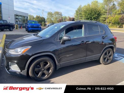Used 2019 Chevrolet Trax Premier w/ Midnight Edition image 6