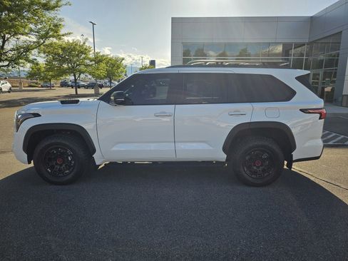 Used 2025 Toyota Sequoia TRD Pro AWD/4WD image 9