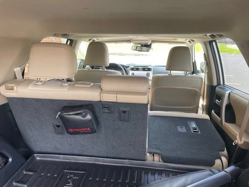 Used 2022 Toyota 4Runner SR5 Premium w/ Moonroof Package AWD/4WD image 71