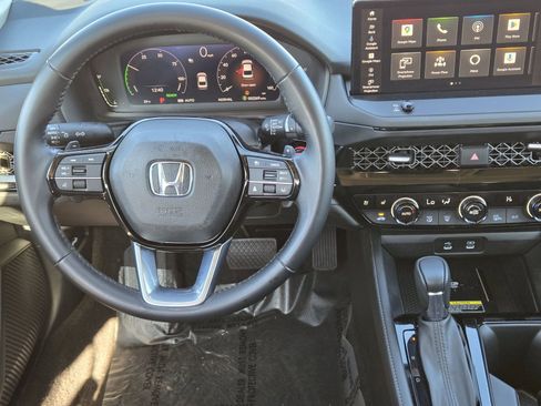 Used 2023 Honda Accord Touring image 32