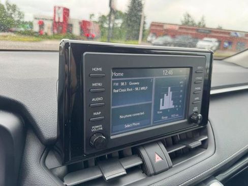 Used 2019 Toyota RAV4 LE AWD/4WD image 5