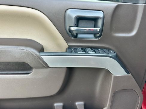 Used 2018 Chevrolet Silverado 1500 LT w/ Texas Edition image 8