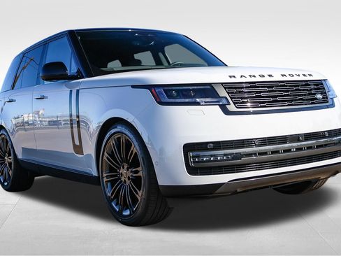 New 2026 Land Rover Range Rover SE AWD/4WD image 3