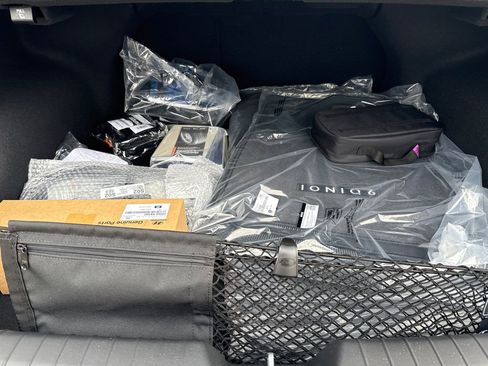 New 2025 Hyundai Ioniq 6 SE image 9