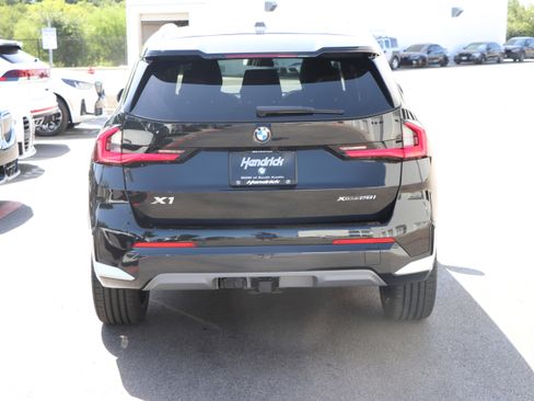 Used 2025 BMW X1 xDrive28i w/ Technology Package AWD/4WD image 12