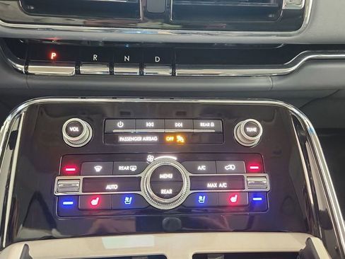 Used 2018 Lincoln Navigator Black Label image 18