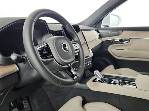 Certified 2026 Volvo XC90 B6 Ultra w/ Protection Package AWD/4WD image 12