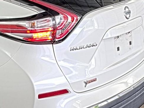 Used 2015 Nissan Murano S FWD image 8