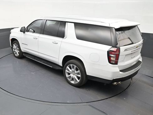 Used 2022 Chevrolet Suburban High Country RWD image 13