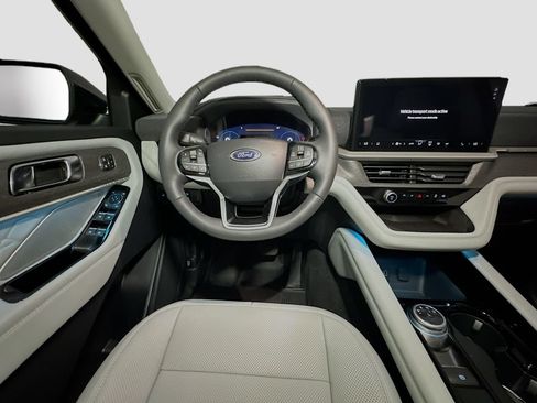 New 2026 Ford Explorer Platinum w/ LUX Leather Package AWD/4WD image 29