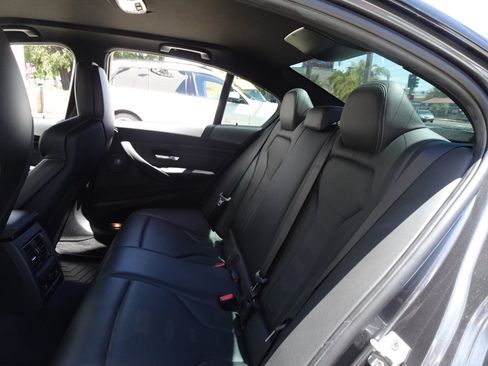 Used 2018 BMW M3 RWD image 15
