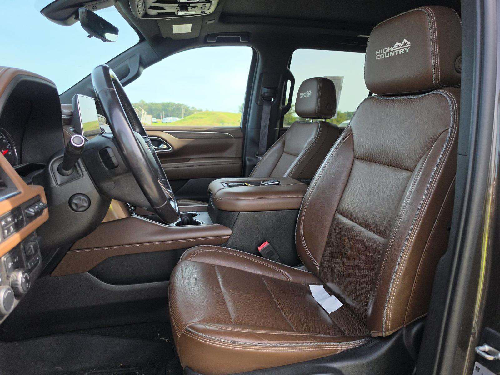 Used 2021 Chevrolet Tahoe High Country w/ Premium Package AWD/4WD image 4