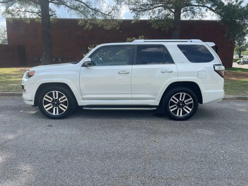 Used 2015 Toyota 4Runner Limited RWD image 2