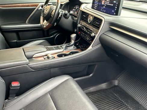 Used 2022 Lexus RX 350L FWD w/ Premium Package image 17