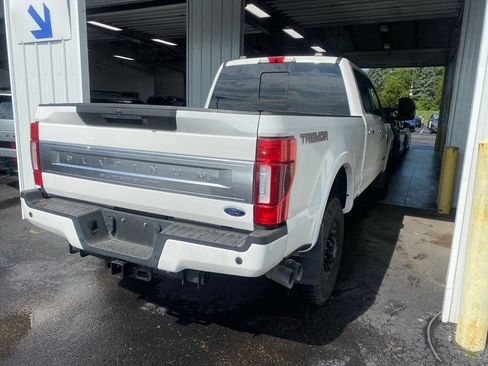 Used 2022 Ford F350 Platinum w/ Tremor Off-Road Package AWD/4WD image 4