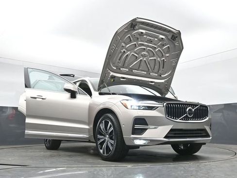 Used 2023 Volvo XC60 B5 Plus w/ Protection Package Premier FWD image 53