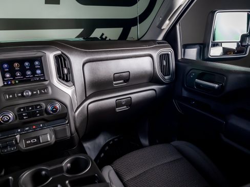 Used 2025 Chevrolet Silverado 3500 W/T AWD/4WD image 8