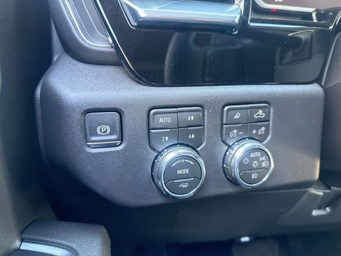 New 2026 GMC Sierra 1500 Elevation w/ Preferred Package AWD/4WD image 18
