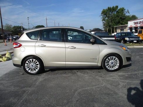 Used 2017 Ford C-MAX SE image 1