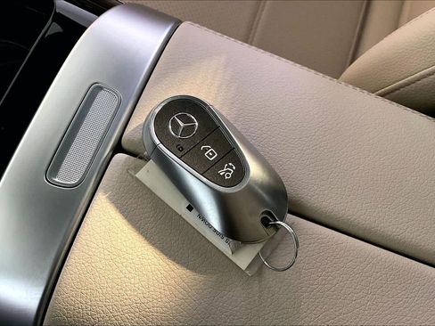 Certified 2026 Mercedes-Benz GLC 300 4MATIC image 15