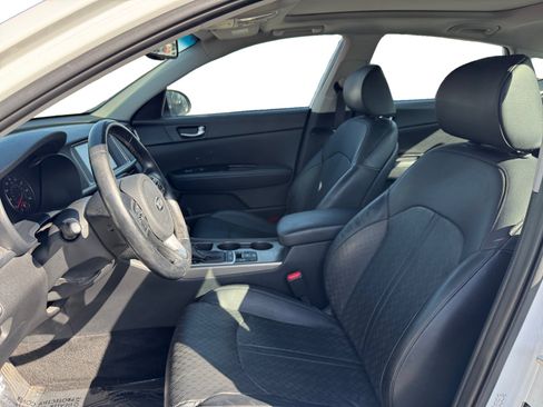 Used 2019 Kia Optima EX w/ Technology Package FWD image 9