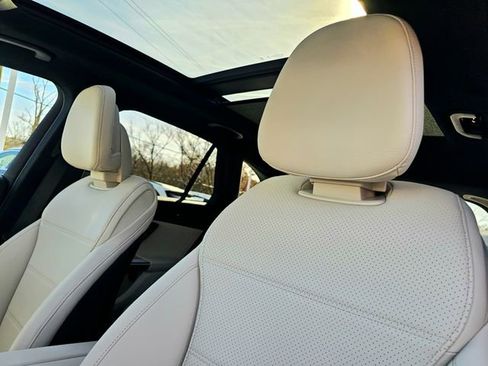 New 2026 Mercedes-Benz GLC 300 4MATIC image 19