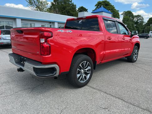 Used 2023 Chevrolet Silverado 1500 LT AWD/4WD image 3