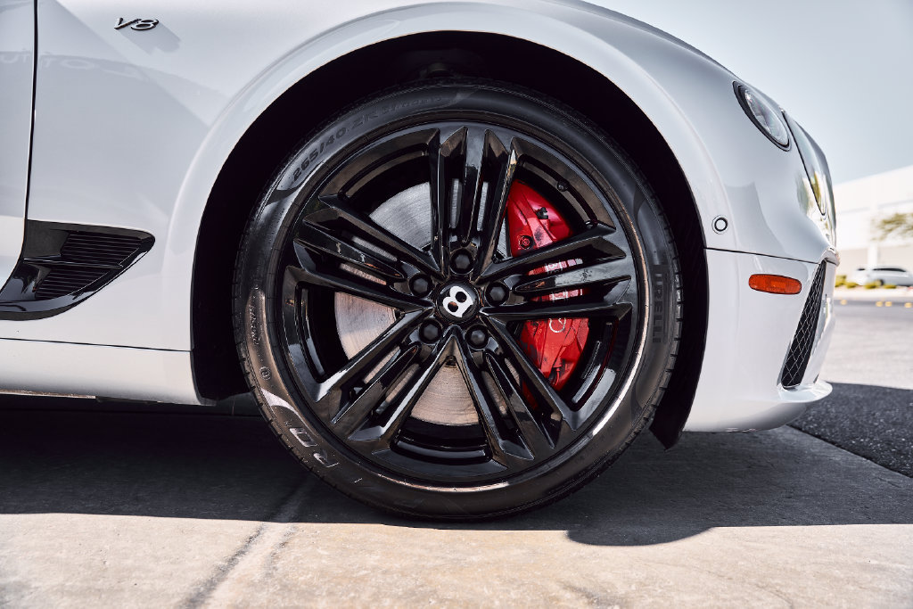 Used 2021 Bentley Continental GT AWD/4WD image 16
