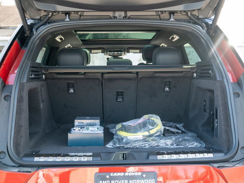 New 2025 Land Rover Range Rover Sport Dynamic SE image 25