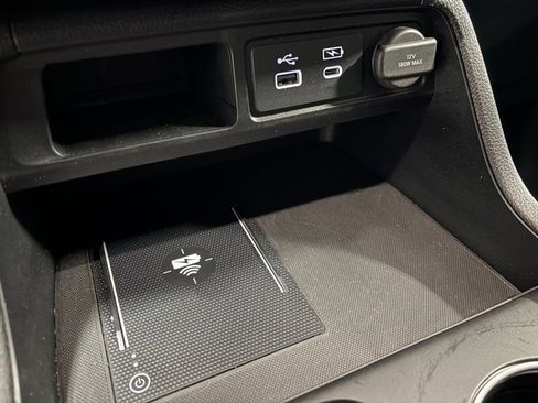 Used 2025 Honda Pilot Elite image 15