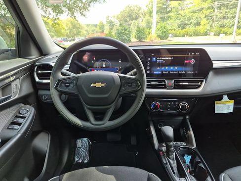 New 2026 Chevrolet TrailBlazer LT w/ Driver Confidence Package FWD image 30