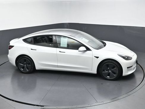 Used 2023 Tesla Model 3 Standard Range RWD image 43