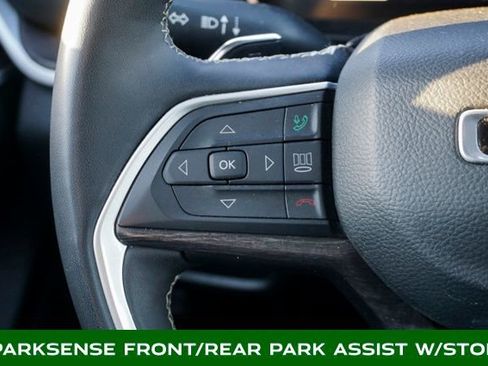 Used 2023 Jeep Grand Cherokee Limited w/ Luxury Tech Group II image 24