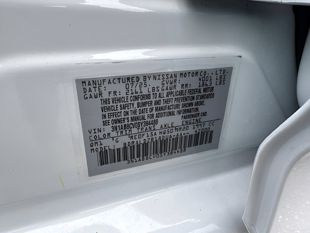 Used 2025 Nissan Sentra SV FWD image 27