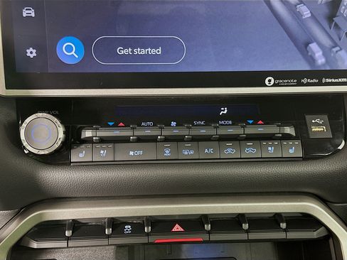 Used 2023 Toyota Tundra Limited image 24