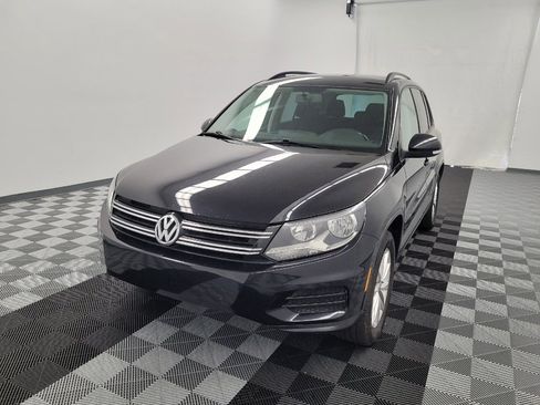 Used 2017 Volkswagen Tiguan Limited w/ Premium Package FWD image 15
