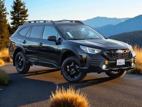 Used 2022 Subaru Outback Wilderness image 2